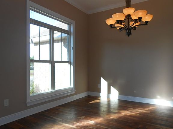 3rd image of 1500 Cypress Bend Trl