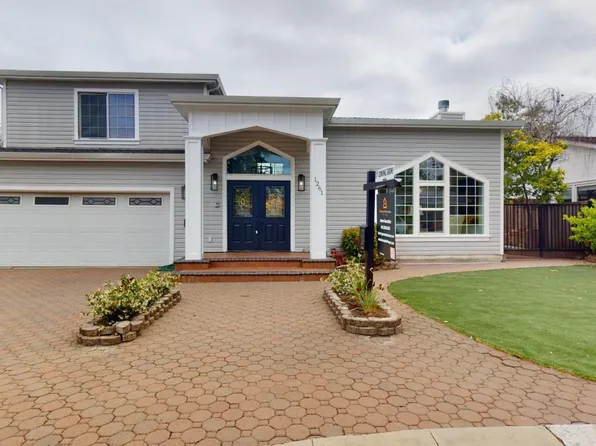 1261 Dewey St, Redwood City, CA 94061