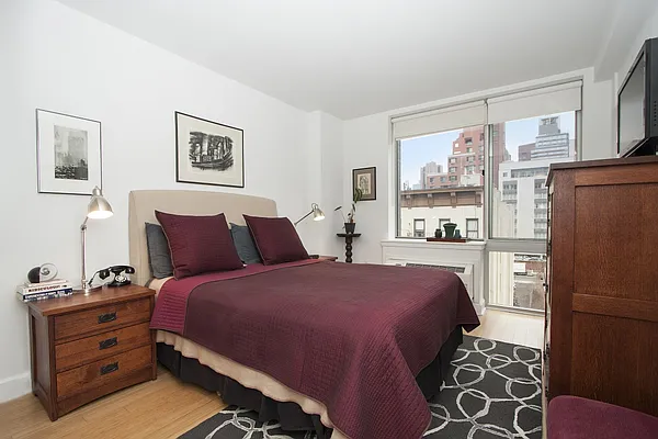 Sold by BLU Real Estate | media 12