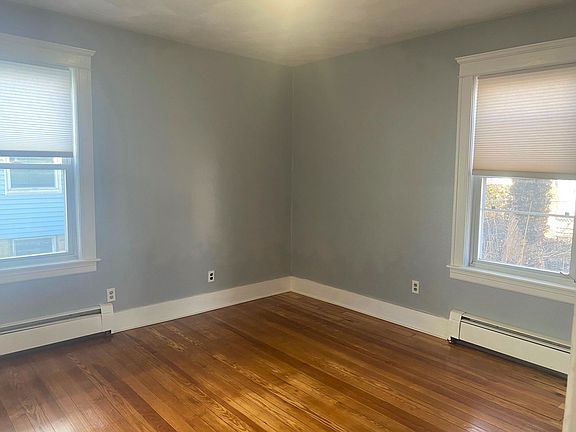 5th image of 572 Gaskill St APT 1
