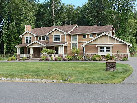 3rd image of 3640 Pennant Ct NW