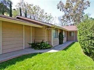 25025 De Wolfe Rd, Santa Clarita, CA 91321