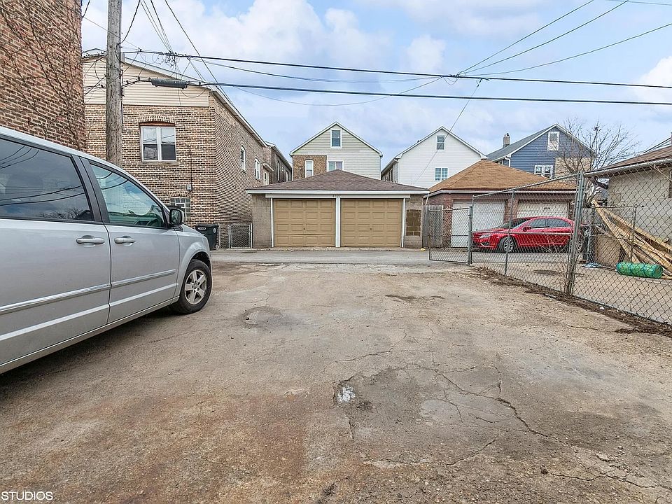 2nd image of 4028 Alder St #2F