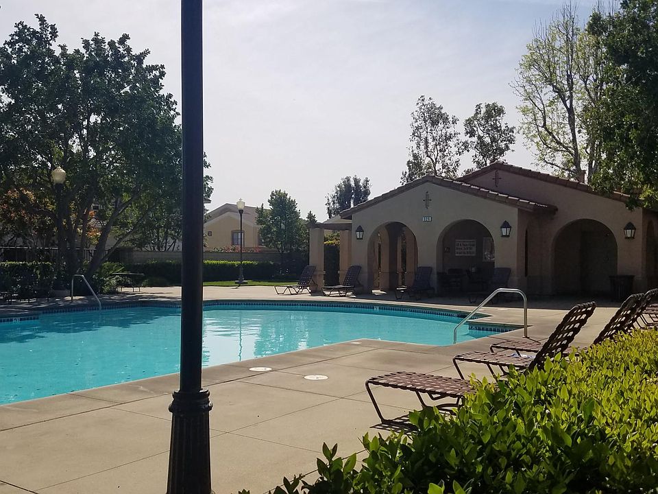 2nd image of 509 N Placer Privado