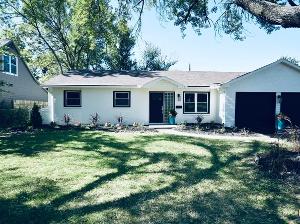 4419 SW Twilight Dr, Topeka, KS 66614