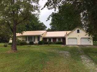 906 Oaks Rd, Paducah, KY 42003