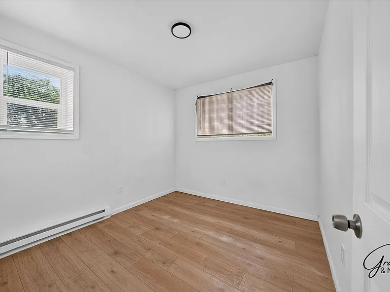 12932 Greiner St — Photo 17