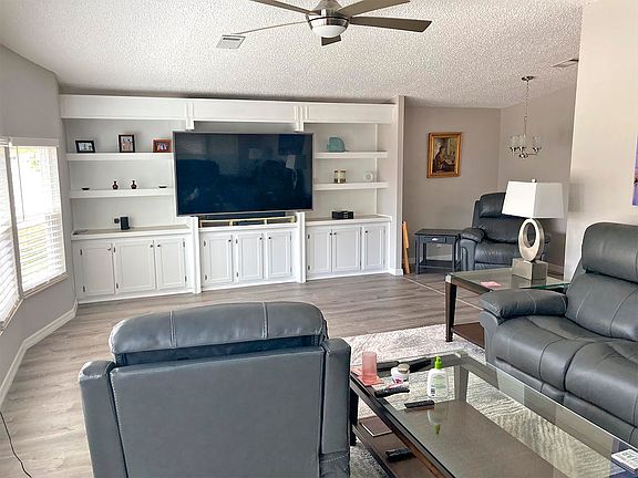 3rd image of 2616 Macon Cir #246