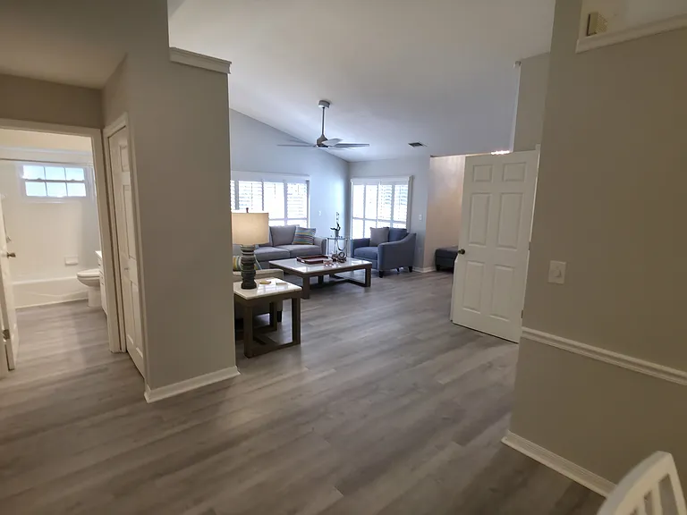 7042 Woodside Oaks Cir — Photo 6
