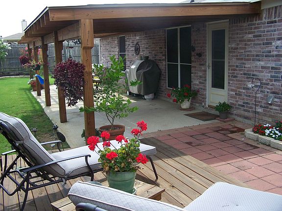 Back Patio and Sundeck
