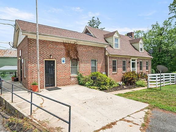 4th image of 10697 James River Rd #10699
