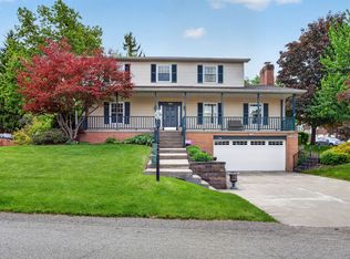 418 Woodcock Dr, Cranberry Township, PA 16066