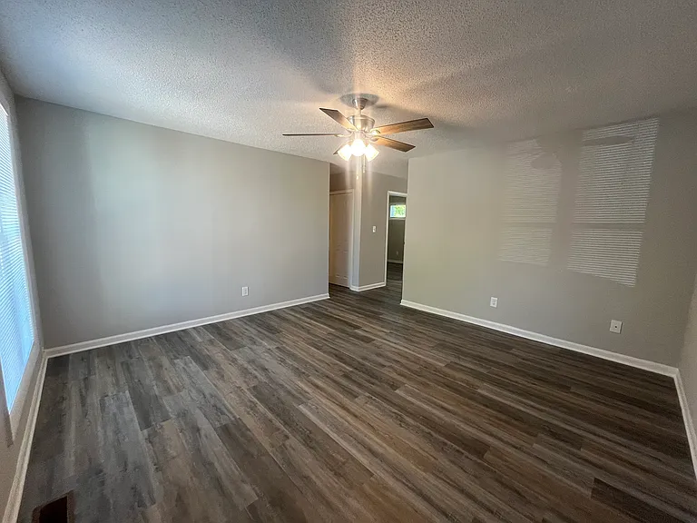 522 S 5th St — Photo 13