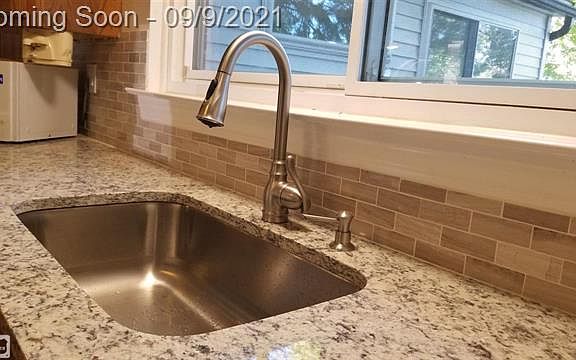 4th image of 30806 Woodmont Dr