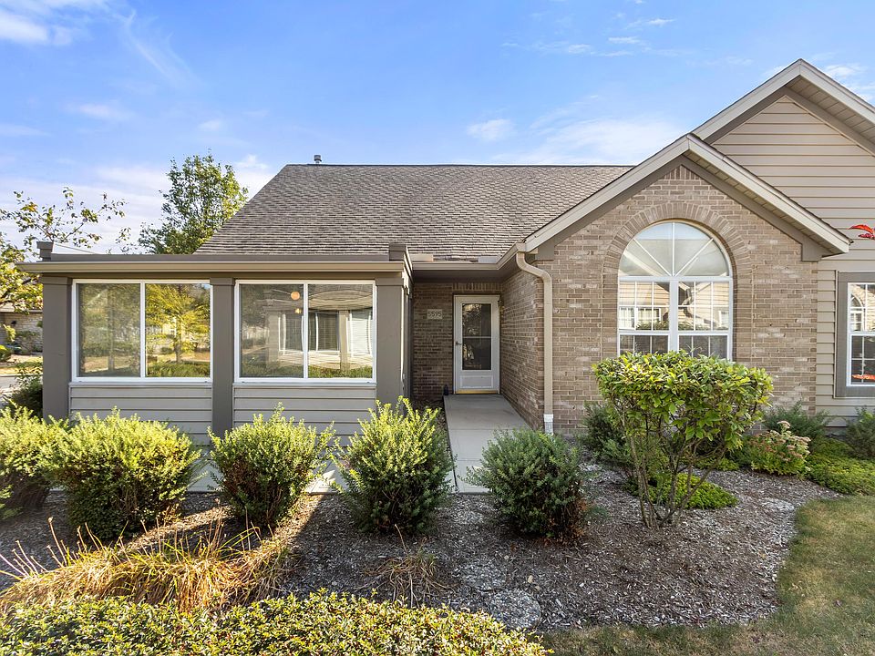 1st image of 5595 Villa Gates Dr #5