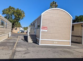 1190 N Palm Ave, Hemet, CA 92543