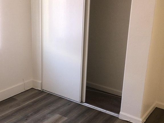 2nd image of 414 W Acacia Ave