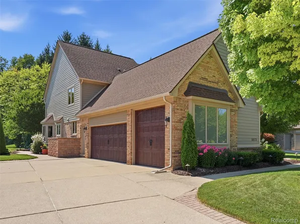 50173 Hedgeway Dr, Shelby Township, MI 48317