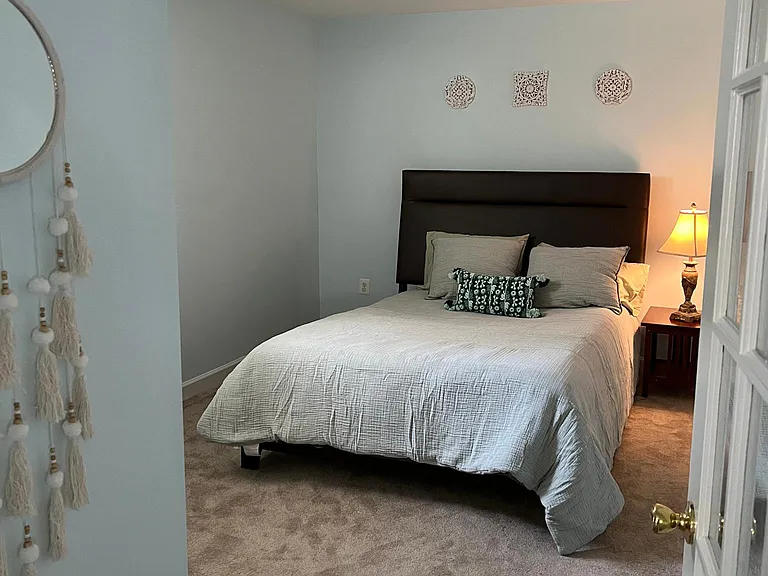 7808 Thornfield Ct — Photo 2