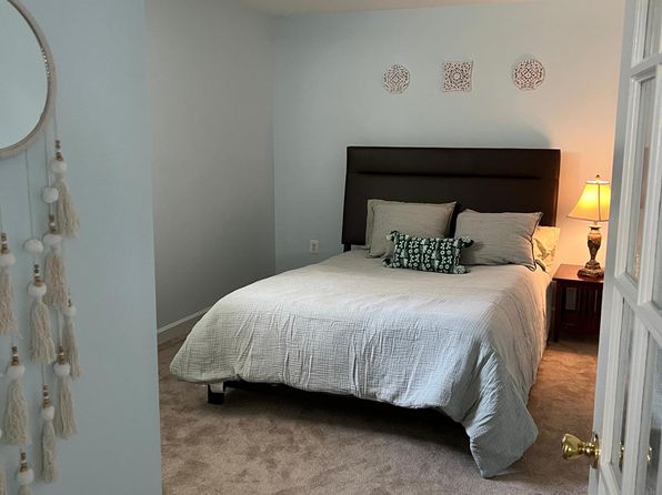 7808 Thornfield Ct, Fairfax Station, VA 22039