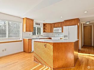 40820 Mountain Hwy E, Eatonville, WA 98328