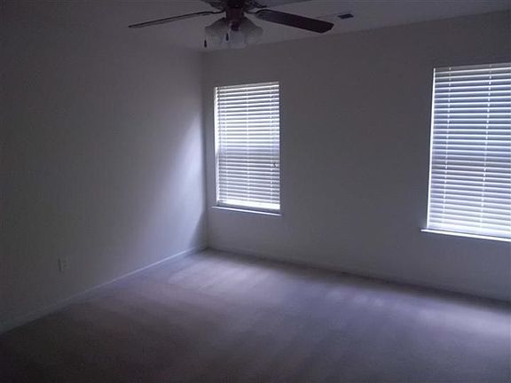 5th image of 180 Lossie Ln