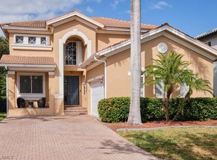8286 Sumner Ave, Fort Myers, FL 33908