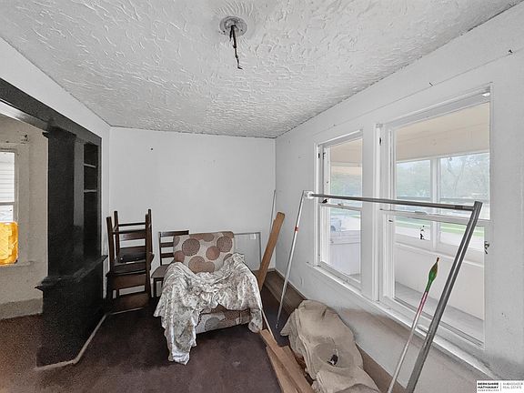 5th image of 3611 Seward St