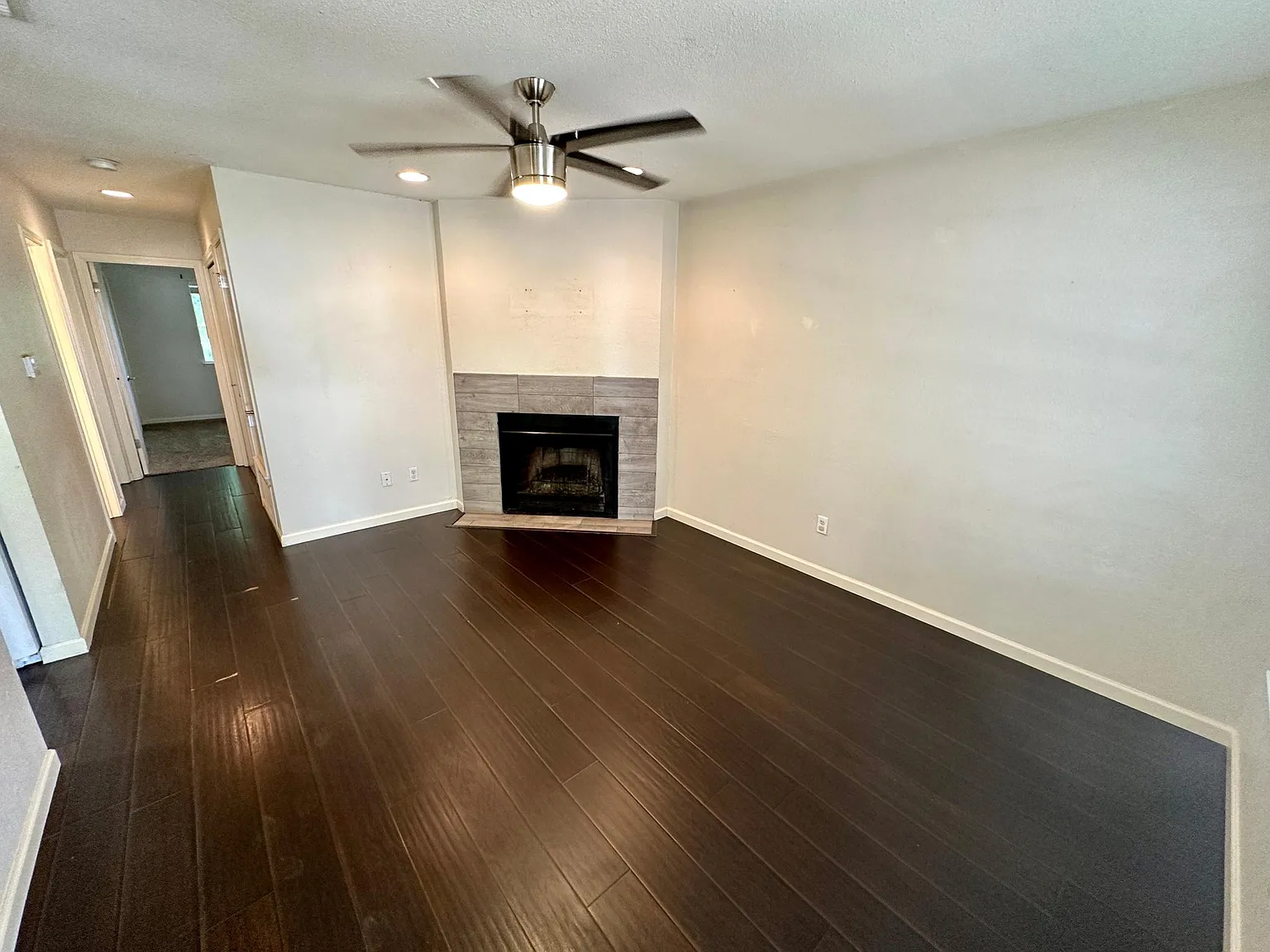 1429 Hyridge Cir — Photo 2