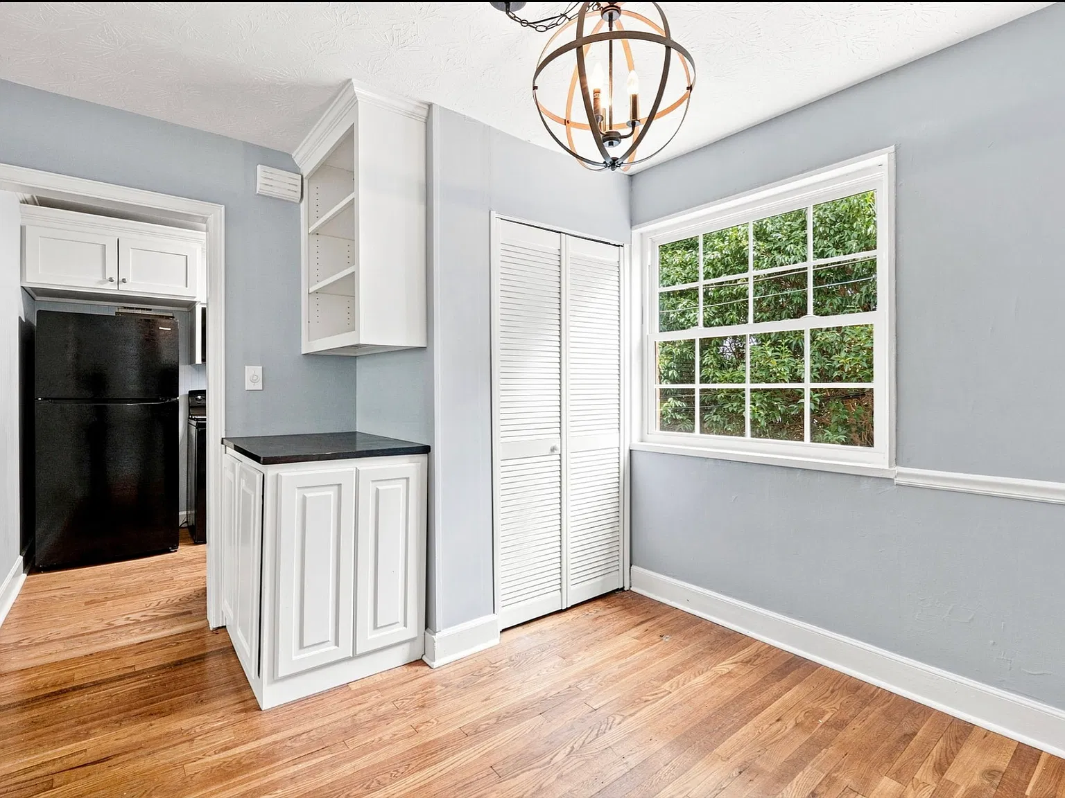 2 bed, 940 sqft, $1,325 — Photo 1