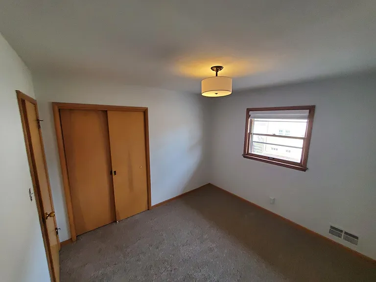 3737 N Morris Blvd — Photo 10