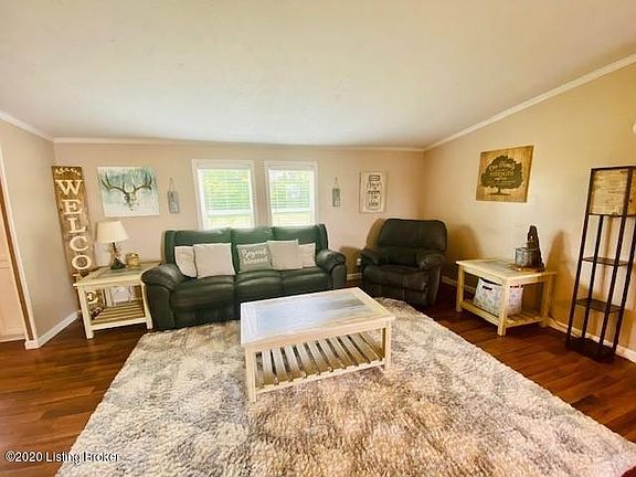 5th image of 90 Sunny Meadows Dr