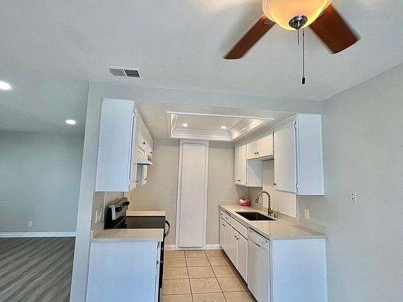 4th image of 1820 Doverglen Way