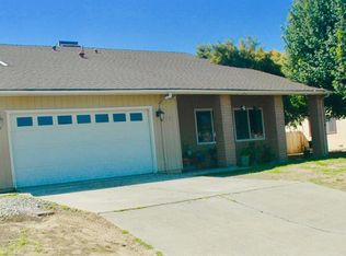 773 Cedar Ln, Lemoore, CA 93245