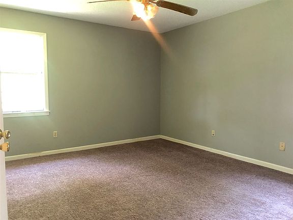 5th image of 6532 Oak Park Dr