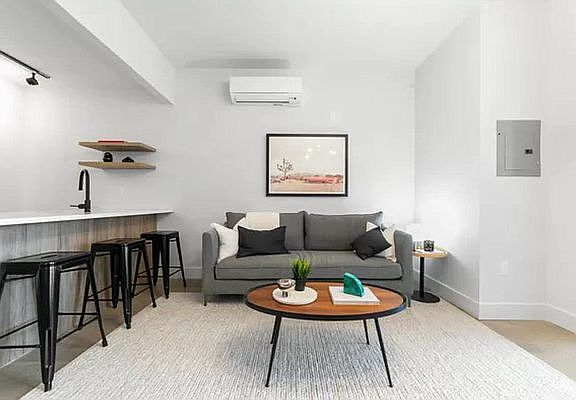 4th image of 856 Rogers Ave #708