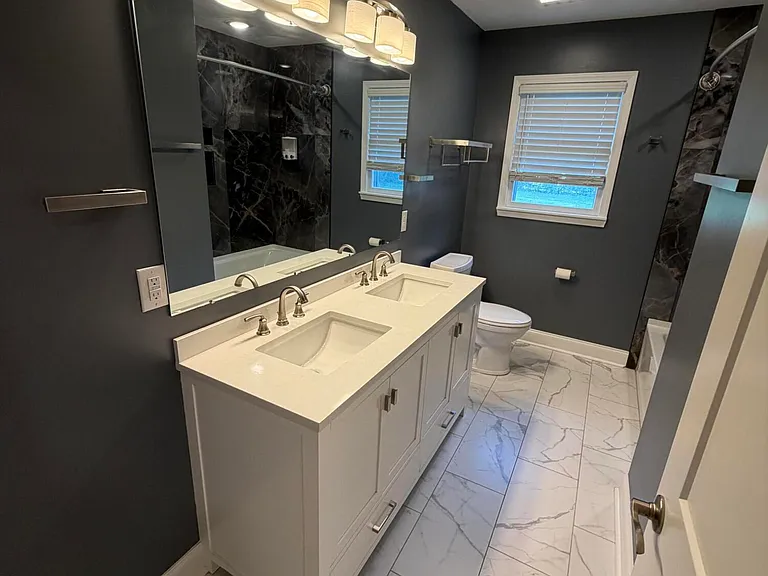 2510 Catherine St — Photo 9