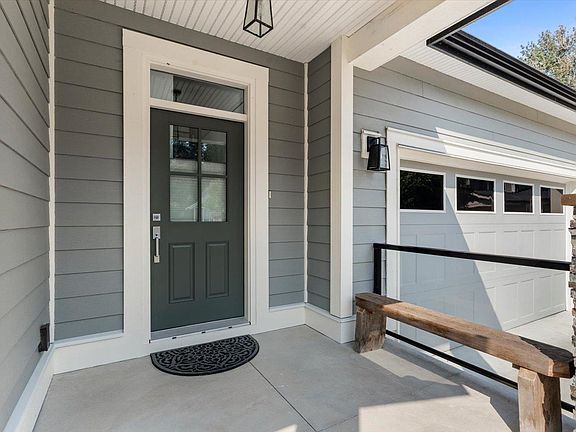 4th image of 1885 Columbia Valley Rd #67