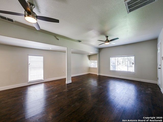 1st image of 1502 Thorain Blvd