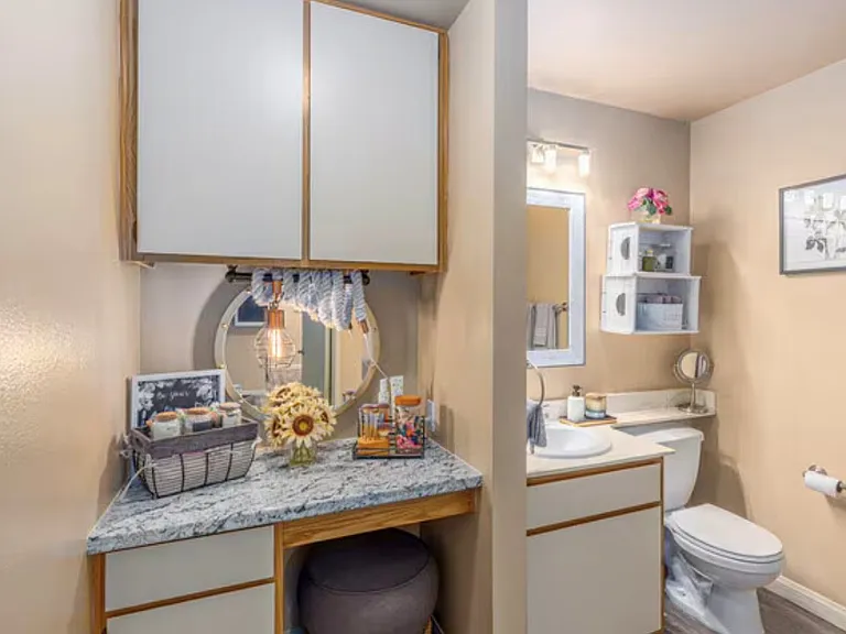 Unrenovated 2x2
-Secondary Bathroom