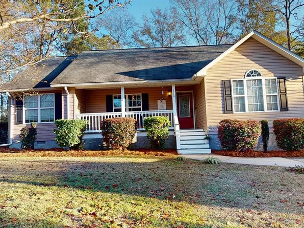 110 Nanette St, Swainsboro, GA 30401