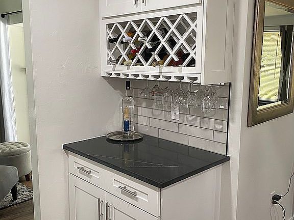Wine bar kitchen 