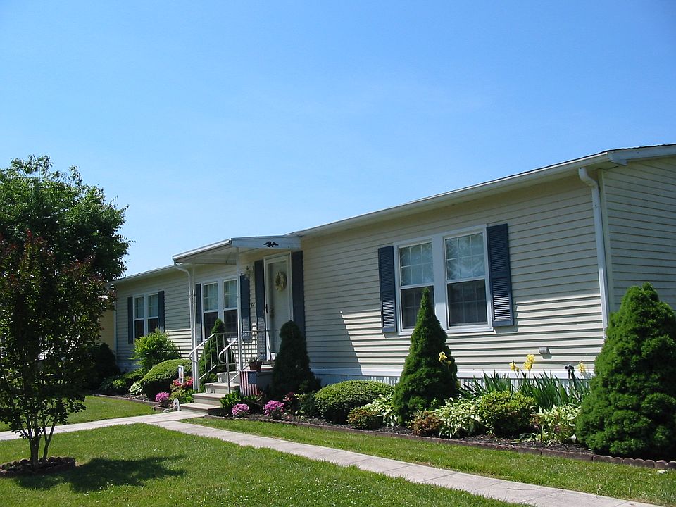1st image of 64 Park Ln