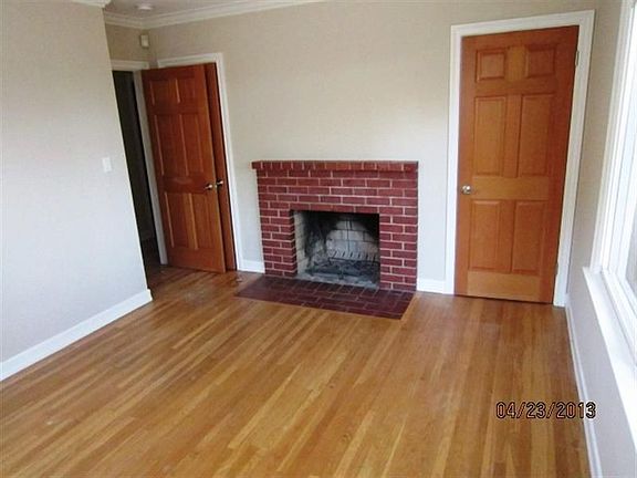 5th image of 8558 Saloma Ave