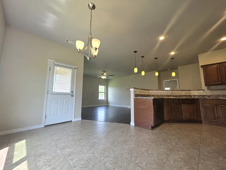 1089 S Apollo Dr — Photo 5