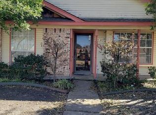 304 Crooked Ln, Mesquite, TX