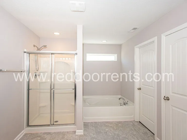 806 Kelly Pass — Photo 20