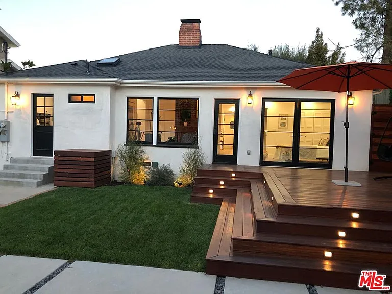 4217 Irvine Ave — Photo 17