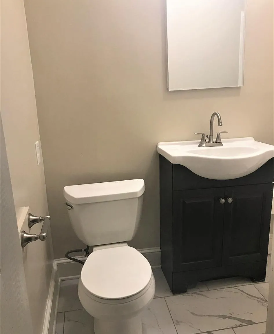 8 bed, 2932 sqft, $6,800 — Photo 4