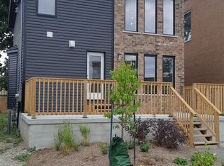 1242 King St E, Kitchener, ON N2G2N6